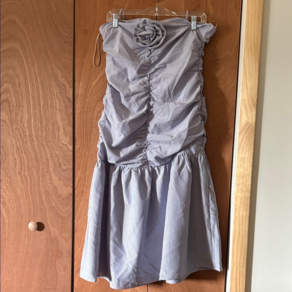 Elegant Fourteenth Place Straples White and Blue Striped Dress  Size M NWT